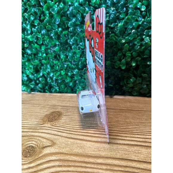 Hot Wheels 2021 Character Cars HELLO KITTY-Sanrio RED White Diecast Car NIP 1/64 - Picture 3 of 8